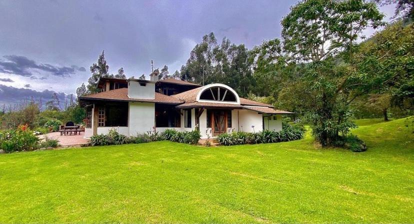Bed and Breakfast Hacienda San Juan De La Vega à Otavalo Extérieur photo